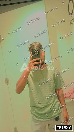 I am hot educated boy for females couples and housewife of delhi Ncr 100% Privacy Safet…