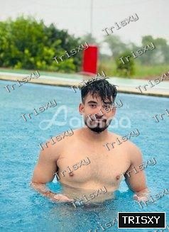 Premium Independent Male Massage Professional for Women Who Value Hygiene Comfort Relax…