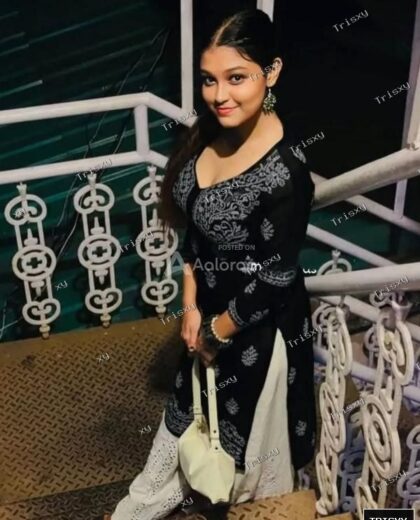 DARJEELING HOT & SEXY MODELS COLLEGE GIRL AVAILABLE FOR COMPLETE ENJOYMENT WITH HIG…