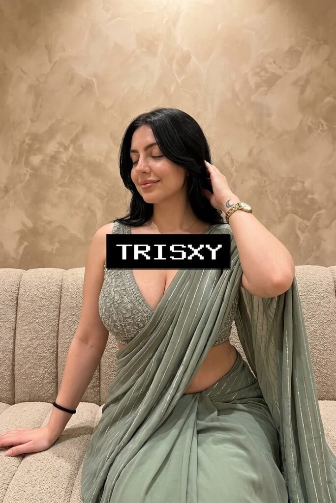YounG_Call Girls In Azadpur Delhi 96430~97474